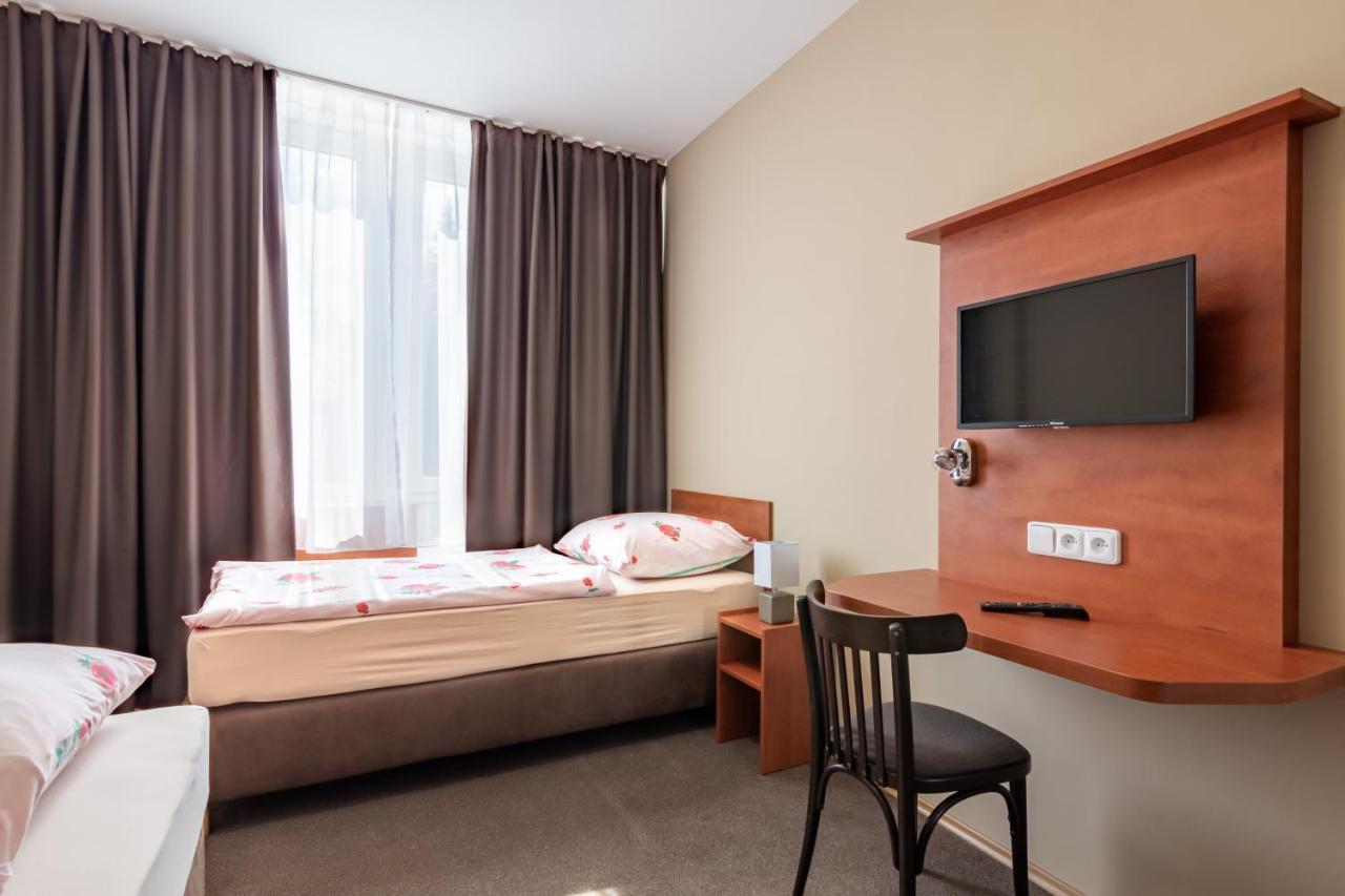 Hotel Alfa Тршебич Экстерьер фото