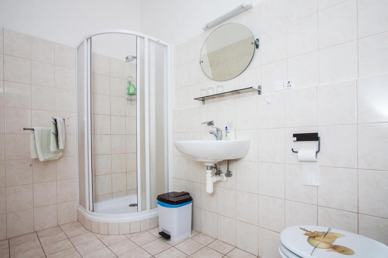 Hotel Alfa Тршебич Экстерьер фото